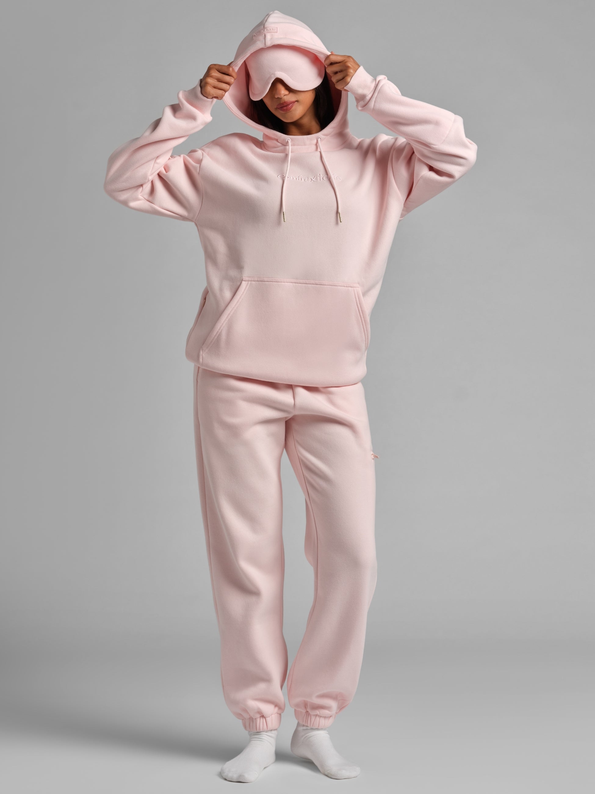 Comfrt x tarte Airplane Mode Travel Sweatpants