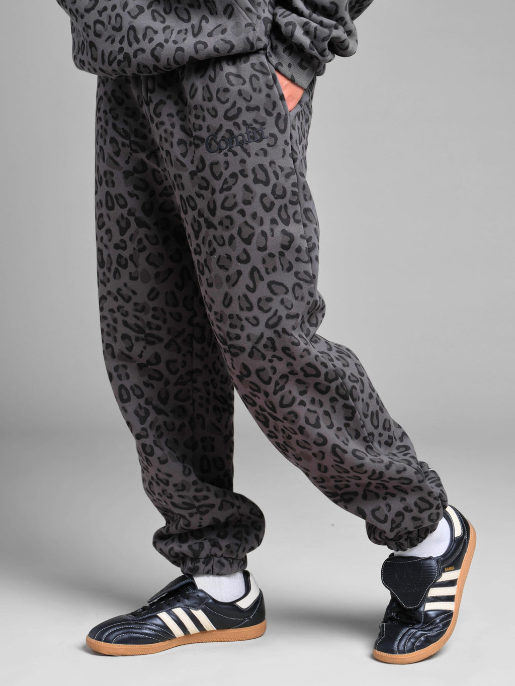 Minimalist Sweatpants