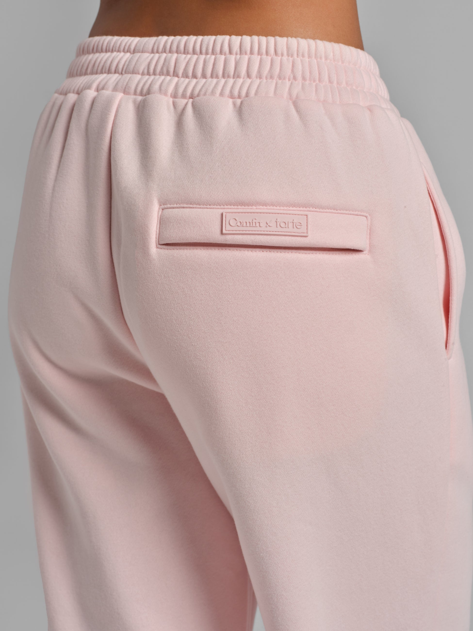 Comfrt x tarte Airplane Mode Travel Sweatpants