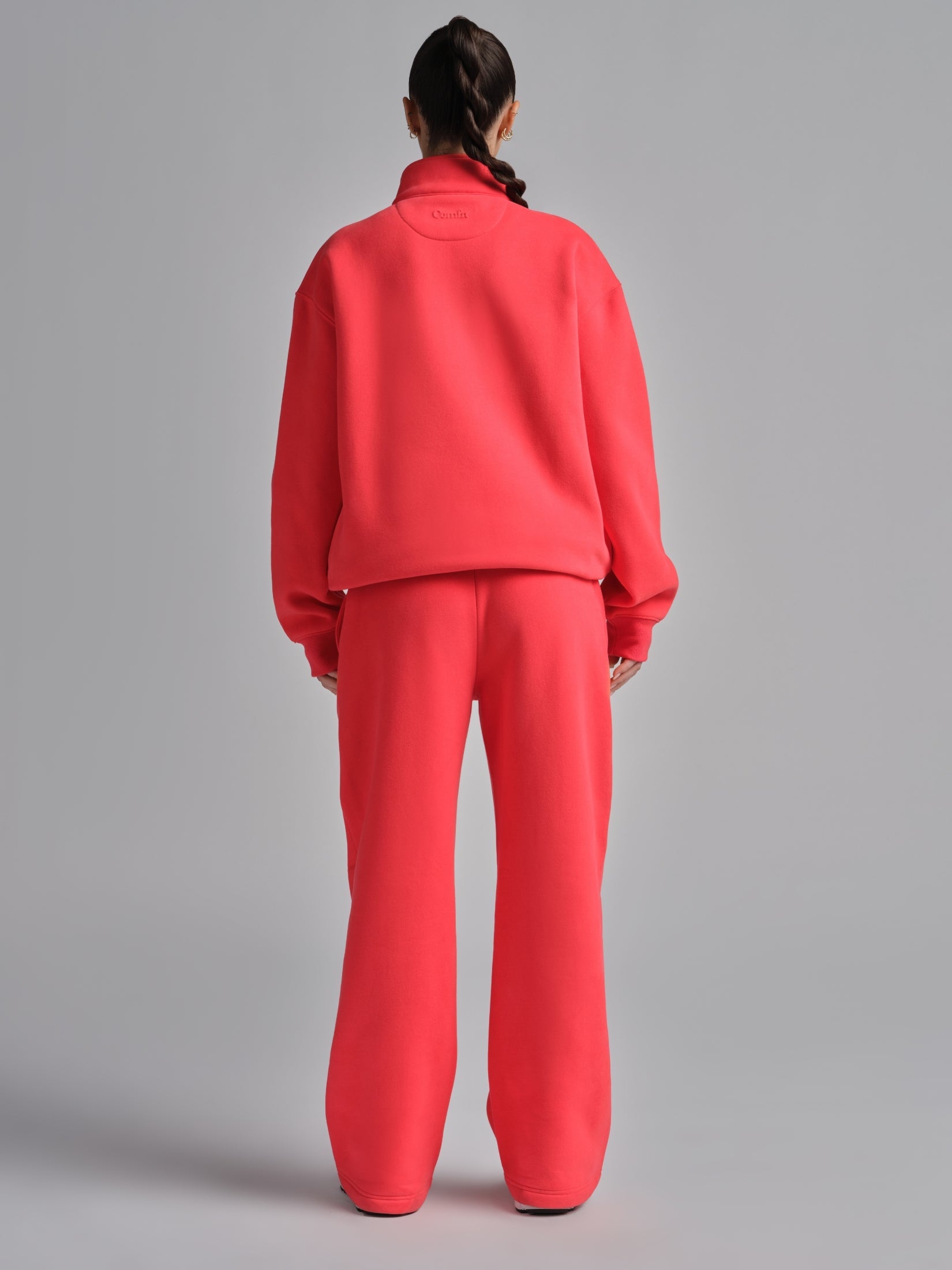 Signature Straight Leg Sweatpants